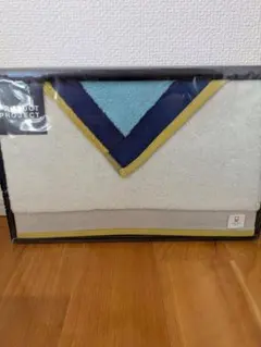 Item thumbnail for item e7e7fbdb-f351-4cb5-8796-034fdf7805a4