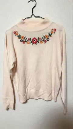 花柄　トップス