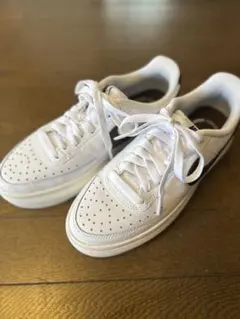 23.5 ナイキ コートビジョン アルタ ホワイト&ブラウン　厚底スニーカー