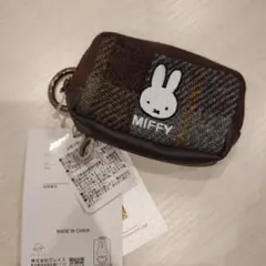 miffy ハリスツイード スクエアチャーム　ミニポーチ　しまむら