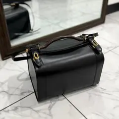 HERMES エルメス ドクターズ ボックスカーフ ブラック - メルカリ