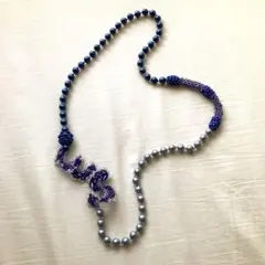 ネッティングバリエーションのロングネックレス