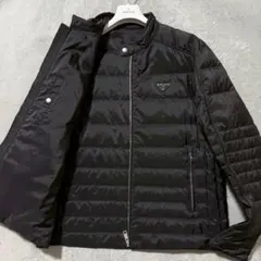 近年モデル☆極美品】PRADA パーカー ジップアップ 三角ロゴ 黒 56