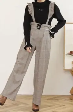 ピンクハント フリルサスペンダー チェックパンツ140