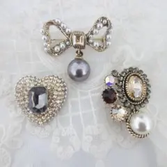 ◆煌めきの綺麗なシトリン色　＆パール　アンティーク調　　ブローチ 3個セット