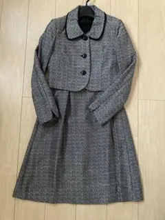 フォーマルスーツ　ワンピーススーツ　レディース