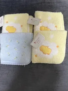 ホールマークとアニバーサリーデザインハンカチ4枚