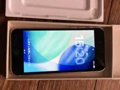 新品に近いApple iPhone SE (第3世代) 64GB 使用時間2時間