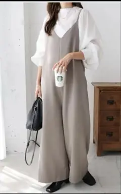 オシャレなAlma Designのサロペットです!