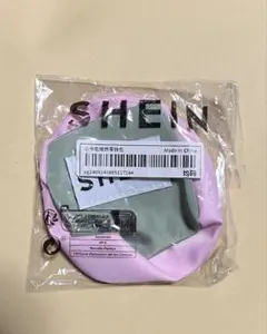 SHEIN カラビナ付き ミニポーチ ピンク×グレーのサムネイル