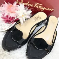 極美品　サルヴァトーレフェラガモ　スエード　ヴァラリボン　サンダル　23cm 極美品 サルヴァトーレフェラガモ スエード ヴァラリボン