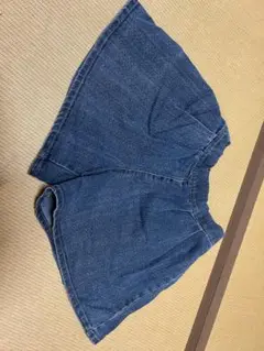 GU 子ども服　女の子　半ズボン　１４０㎝