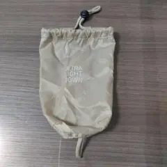 ユニクロ　ULTRA LIGHT DOWN 　収納袋　 ベージュ　Ｓサイズ