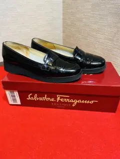 ⭐️未使用⭐️　サルヴァトーレフェラガモ　クロコ型押し　ローファー Salvatore Ferragamo - サルヴァトーレ フェラガモ ローファー
