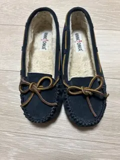 ミネトンカ　ボアモカシン　ネイビー サイズ9 （26㎝相当）