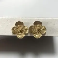 【値下げ・刻印あり】イヴ・サンローラン ヴィンテージ イヤリング