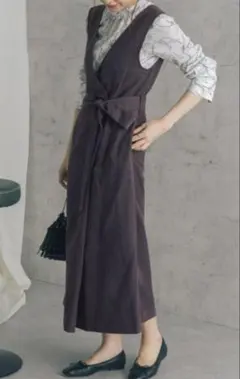 アーバンリサーチロッソ　Vネックストレートワンピース