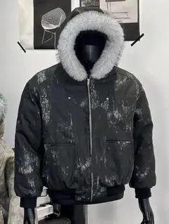 ファー付きブラックダウンジャケット