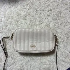 COACH アイボリー キルティング ショルダーバッグ