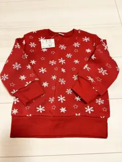 赤い雪の結晶トレーナー 95サイズ