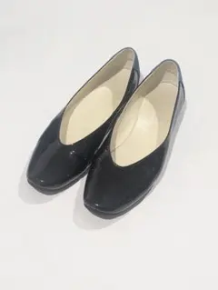 未使用級】銀座ヨシノヤ パンプス 黒 晴雨兼用 HV 23.5cm 外反母趾