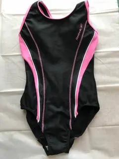 リーボック 水着のサムネイル