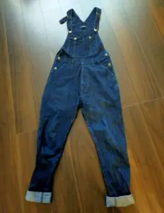 Item thumbnail for item 15f3cec2-33e5-41b1-81ba-371d69e43cdf