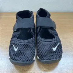 Nike ブラック リトルリフト