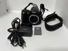 【美品】Nikon D5000 ボディ 充電器付きのサムネイル