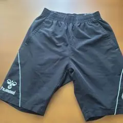 hummel 黒 ハーフパンツ サイドグレーライン