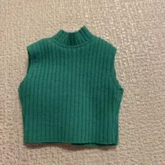 ポピーパーカーのトップス