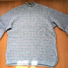 ファミリアMサイズグレー ドット柄 ニットセーター