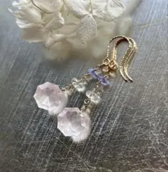 銅製ゴールド色フック☆薔薇☆ローズクォーツピアス 7A - メルカリ