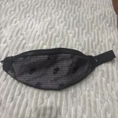 Nike メッシュボディバッグ ブラック