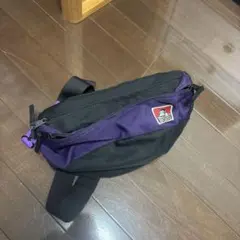 ウエストポーチ 黒と紫 仕切り付き