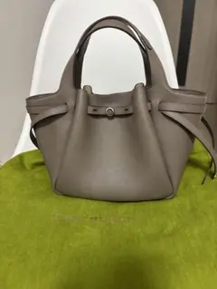 Item thumbnail for item ca634321-56b3-4c3d-b125-f635ab7b57be