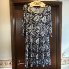 【美品】LAURA ASHLEY ネイビー ペイズリー 7分袖ワンピース