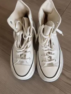 Converse 韓国限定　ホワイト ハイカット スニーカー クリーニング済