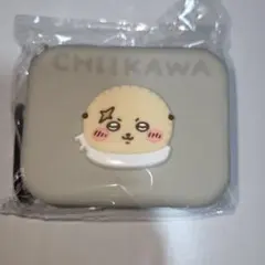 ちいかわ　シリコンポーチ　カラビナフック付き　ラッコ