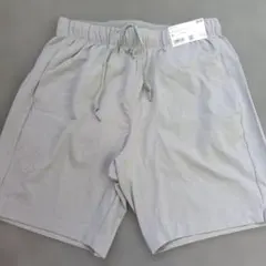 UNIQLO　ウルトラストレッチアクティブショーツ