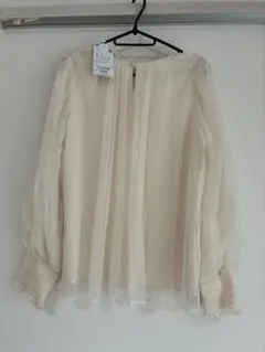 アイボリー プリーツ 長袖ブラウス S