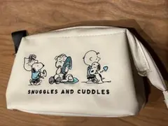 スヌーピー ポーチ SNUGGLES AND CUDDLES
