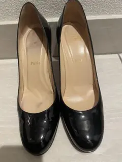 Christian Louboutin エナメル パンプス ブラックのサムネイル