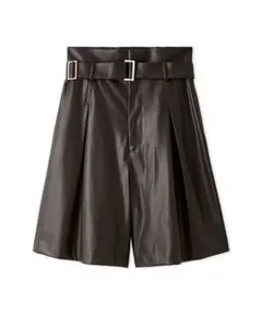 ショートパンツ