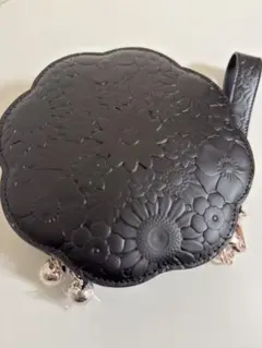 DECORTÉ ブラック クラッチバッグポーチ