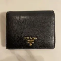 PRADA 二つ折り財布 ブラック