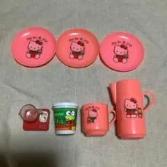 ハローキティ　レトロ　レトロポップ　おままごと　食器　セット