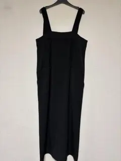 ジャンパースカート　ブラック