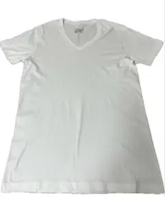 vネック Tシャツ