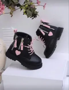 【美品・1回のみ着用】子供用 ブーツ 21.5cm相当 ブラック×ピンク ハート